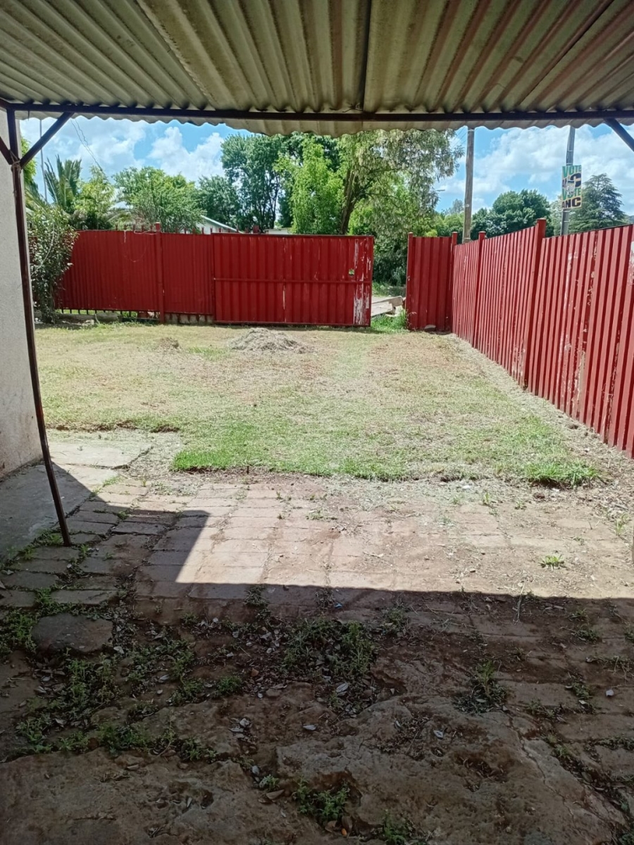 5 Bedroom Property for Sale in Ficksburg Free State